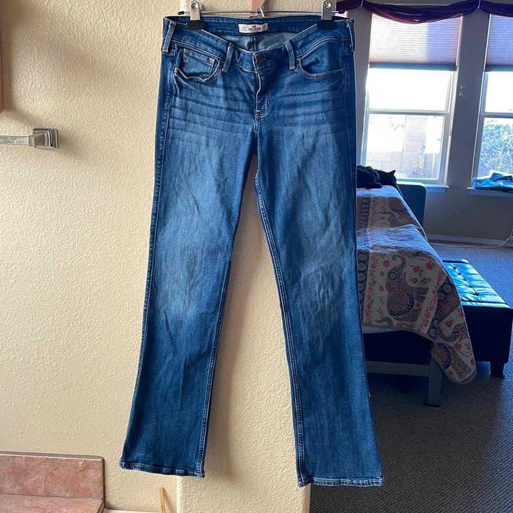 Hollister size 29W 31L women’s jeans with light whiskers